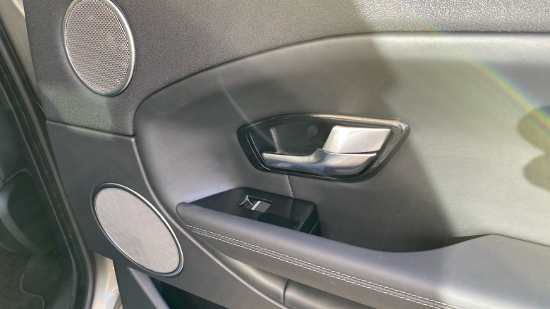 Land Rover Range Rover Evoque 2.0 Ingenium Si4 HSE Dynamic Lux 5dr Auto Petrol Hatchback